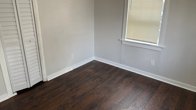 Building Photo - 2100 Patch St