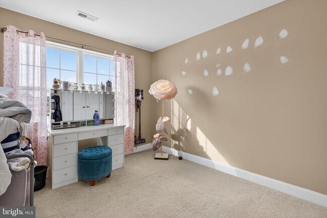 Building Photo - 806 Maury Ave