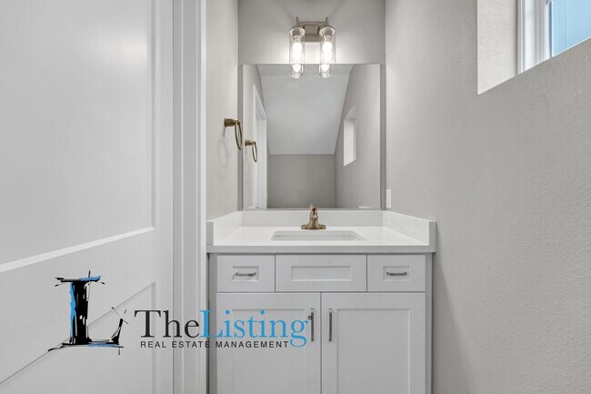 Building Photo - 39 SE 15th Terrace