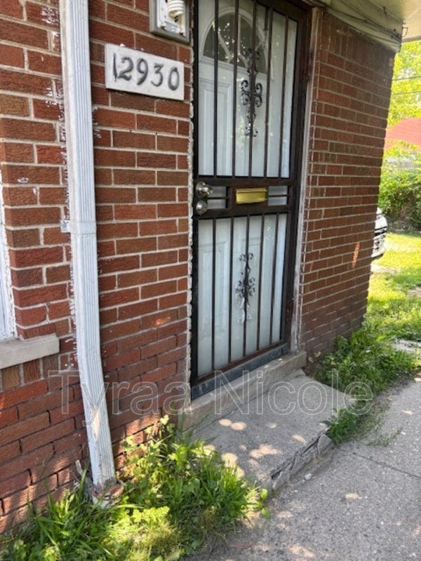 Building Photo - 12930 Southfield Service