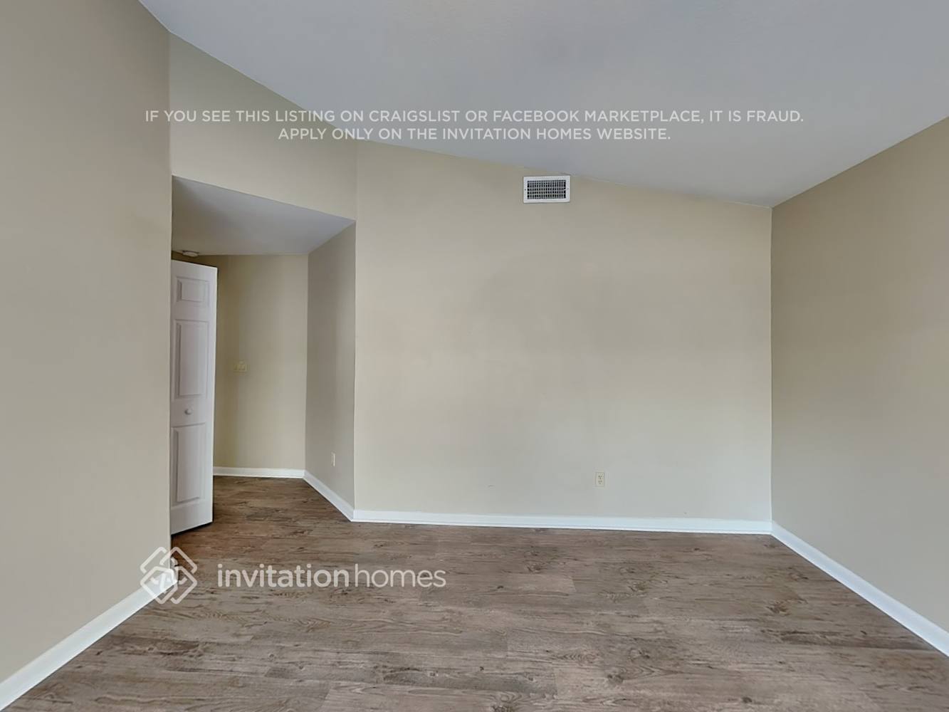 Building Photo - 1916 Bridgehampton Pl