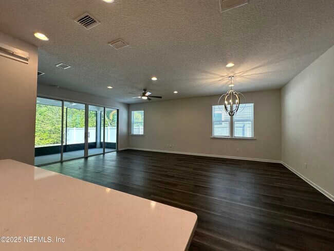 Building Photo - 282 Little Bear Run