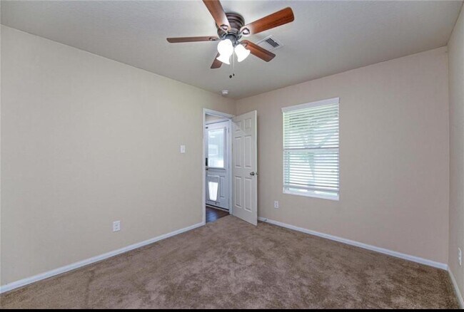 Building Photo - 16706 Lark Bunting Ln
