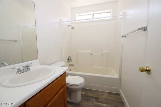 Building Photo - 672 Paulson Dr