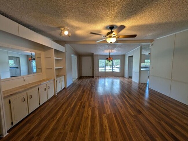 Building Photo - 17732 SE 86th St