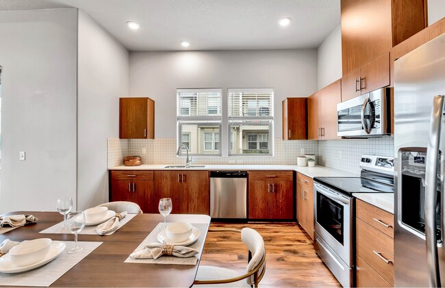 Building Photo - 17181 SW Snowdale St