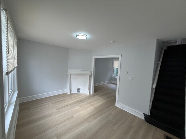 Building Photo - Charming 2BR/1Bath House! Section 8 ONLY!