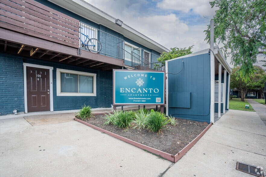 7132 Lawndale St Houston, TX 77023 - Encanto Apartments
