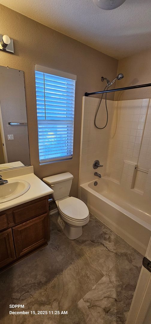 Building Photo - 4S RANCH / SAN DIEGO - Nice 3 Bedroom / 2.5 Bath House  AVAILABLE NOW!!