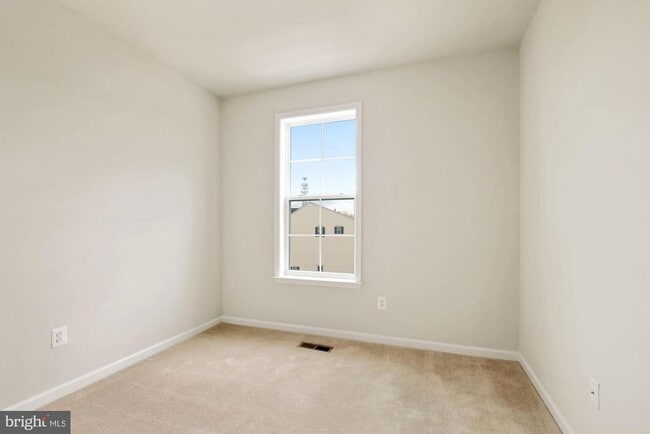 Building Photo - 5986 Passend Dr