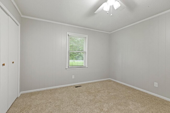 Building Photo - 3518 Lee Ave