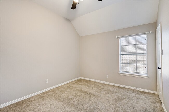 Building Photo - 7905 Purple Martin Way