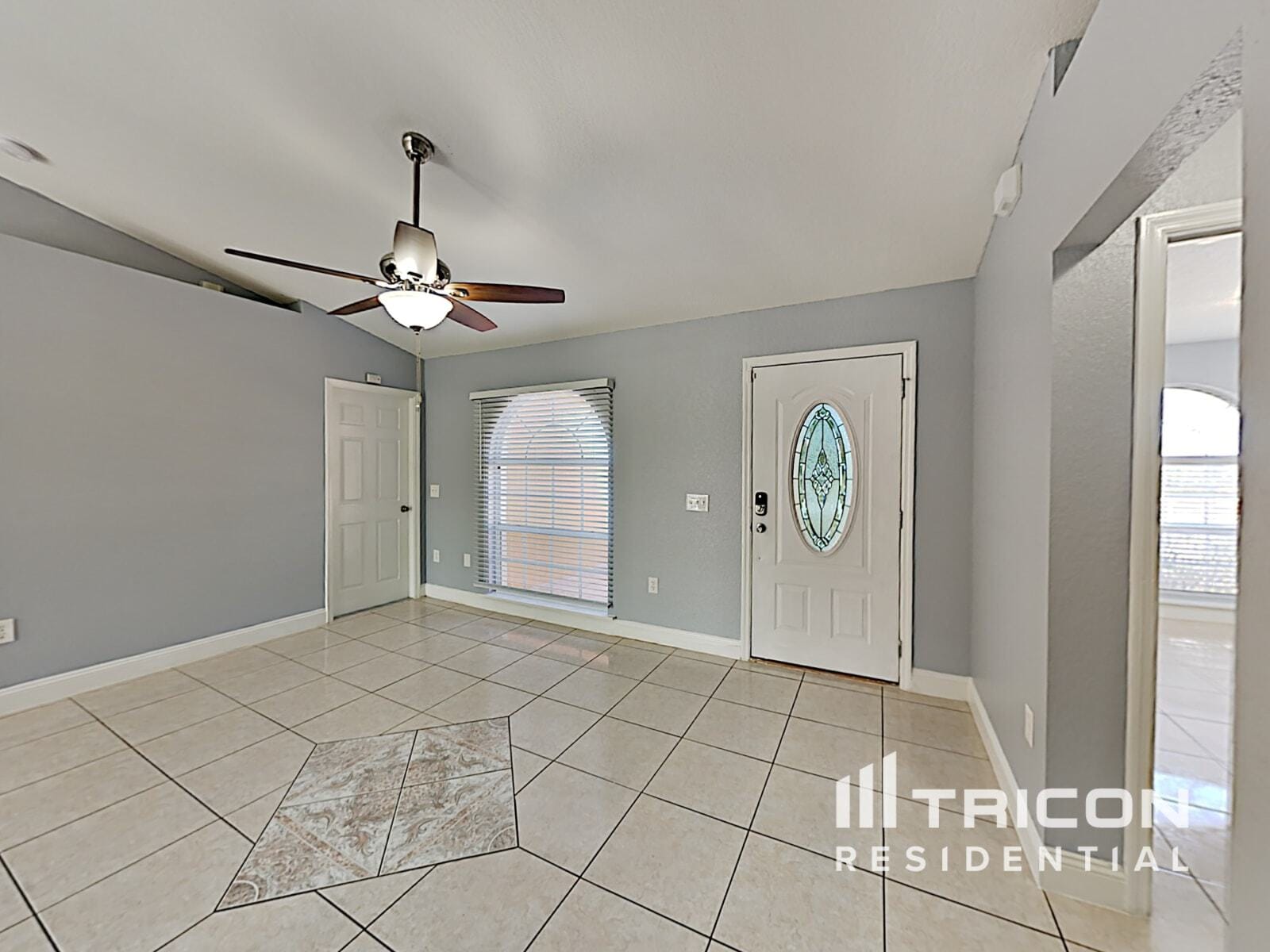 Building Photo - 871 Jarnac Dr
