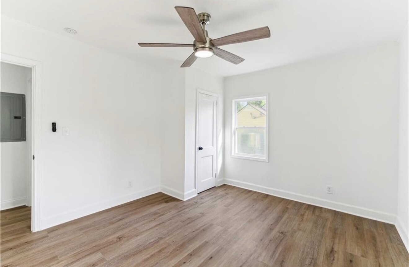 Building Photo - 437 Collier Ridge Dr NW