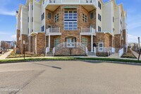 Building Photo - 33 Cooper Ave