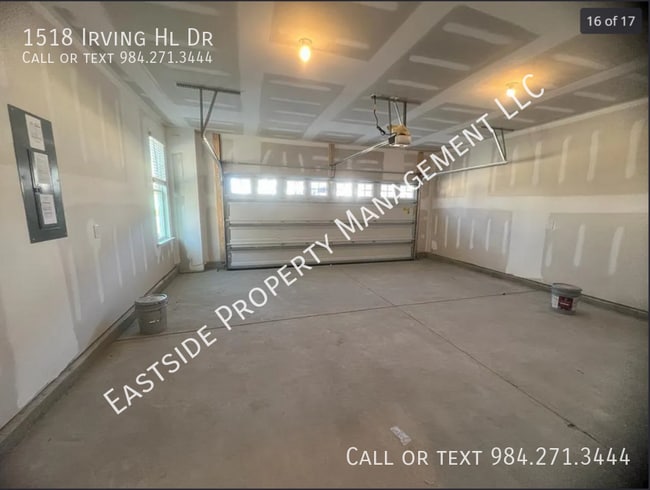 Building Photo - 1518 Irving Hl Dr