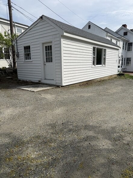 Building Photo - 32 Mount Pleasant St