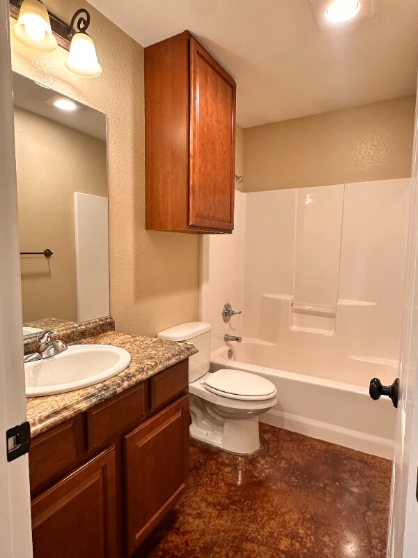 Building Photo - 5205 Graceland Dr