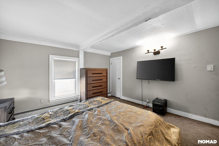 Building Photo - 53 W Broadway