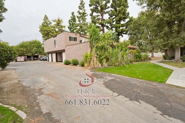 Building Photo - SW- condo 3bed-1.5 bath