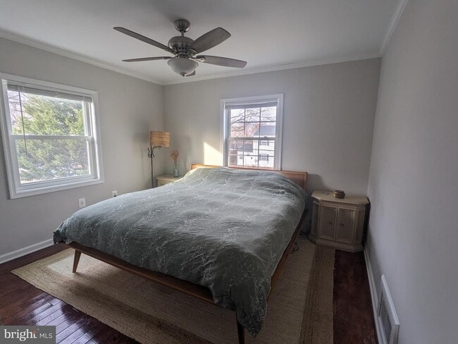 Building Photo - 4913 Lackawanna St