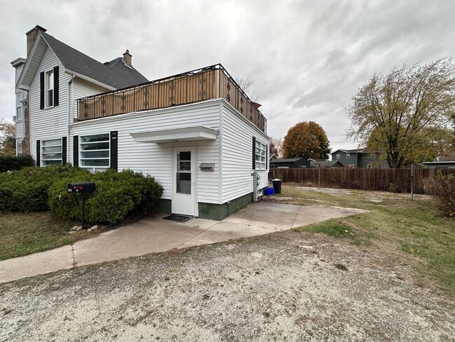 Building Photo - 2707 Forest Ave