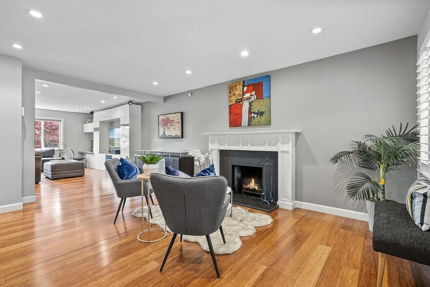 Building Photo - 2658 Sutro Dr