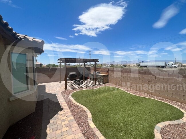 Building Photo - 7991 S Dolphin Way