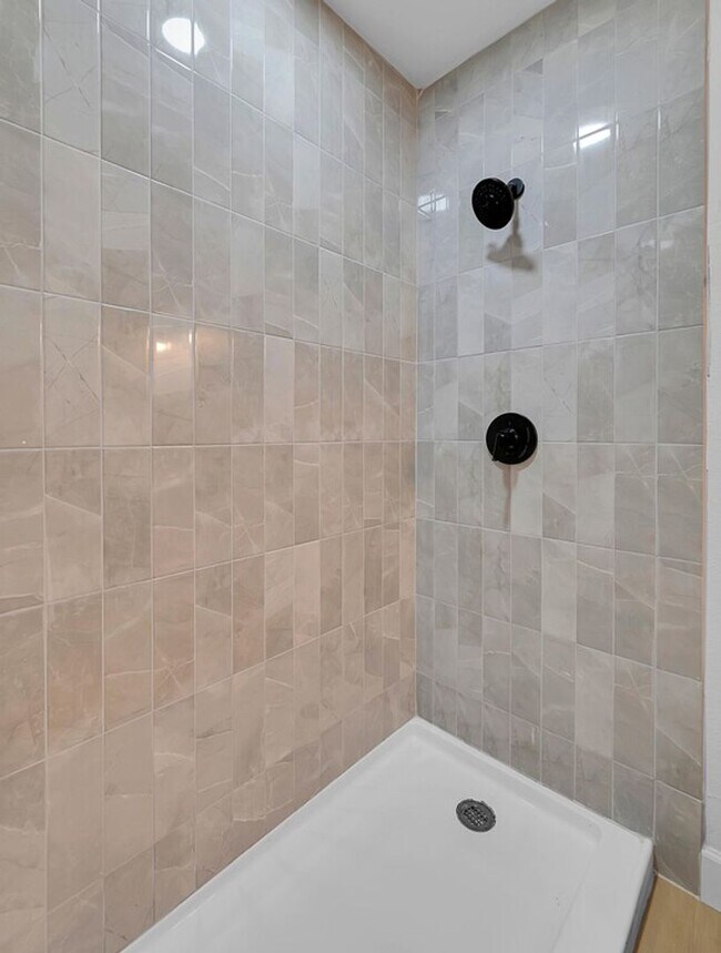 Building Photo - Newly remodeled 4BD 3BA Home in Waco