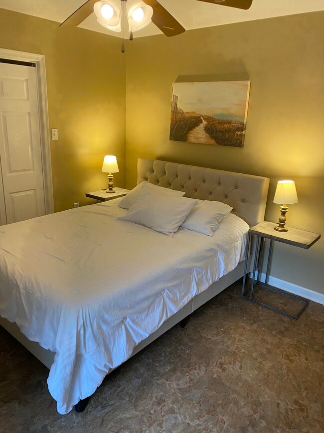 Building Photo - 115 Muhlenberg Ave