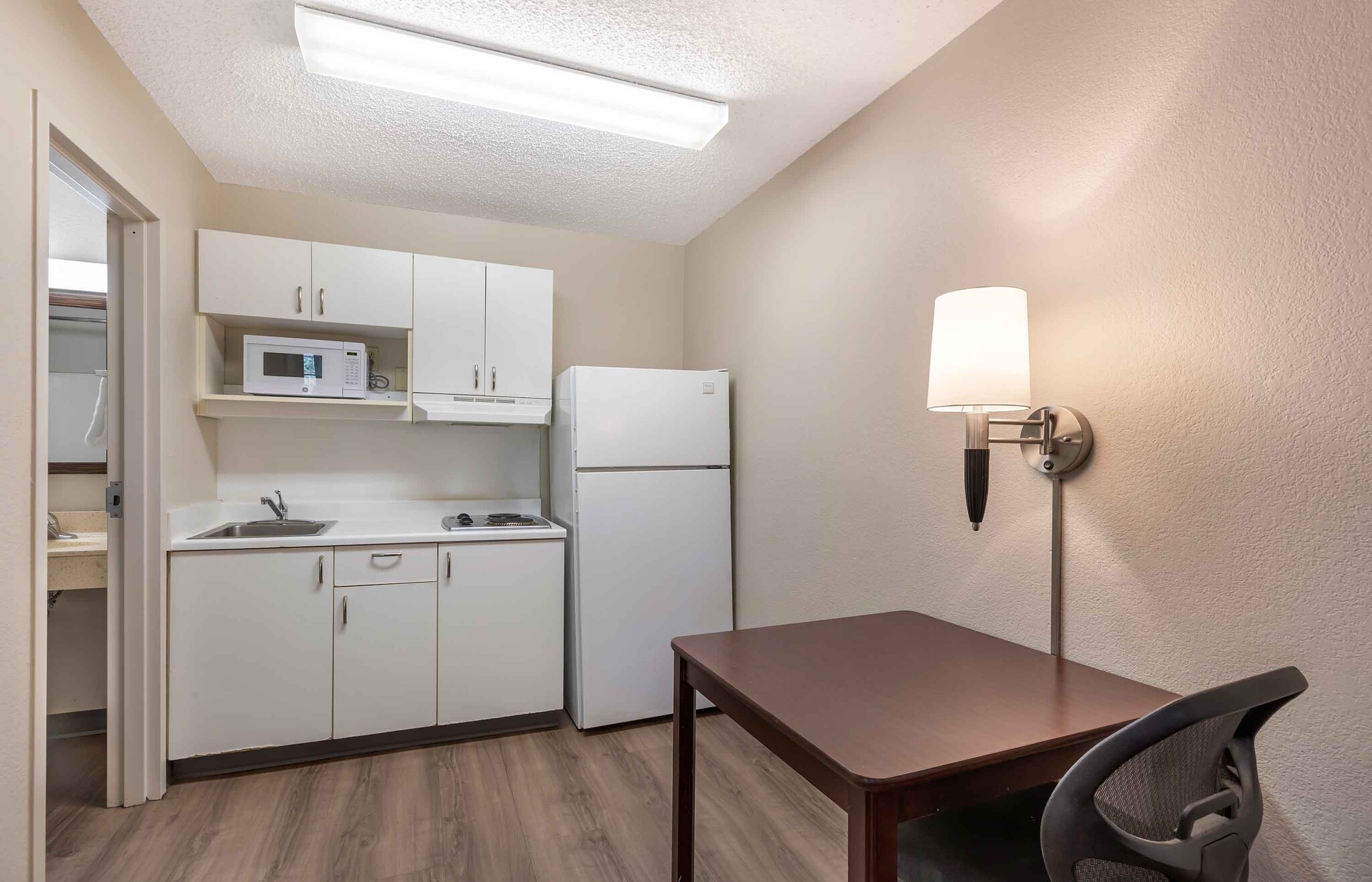 Building Photo - Furnished Studio-Denver - Lakewood South