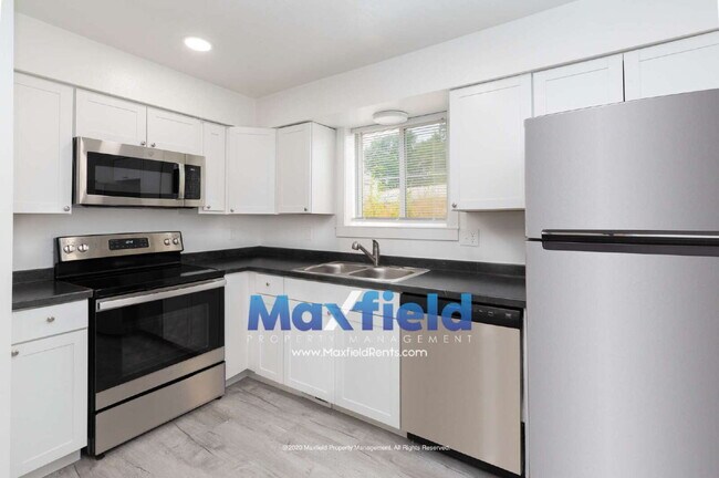 Building Photo - LEASE SPECIAL! 4 Weeks Free  | Brookside Lofts 2 BD 1 BA - Unit 11