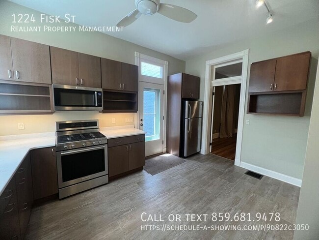 Building Photo - 1224 Fisk St