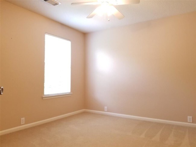 Building Photo - 2811 Foster Hill Dr
