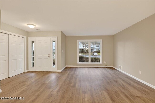 Building Photo - 251 Sugar Maple Ct