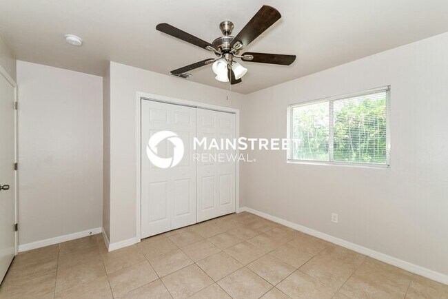Building Photo - 3 Bedroom Pet-Friendly Home in CAPE CORAL,...