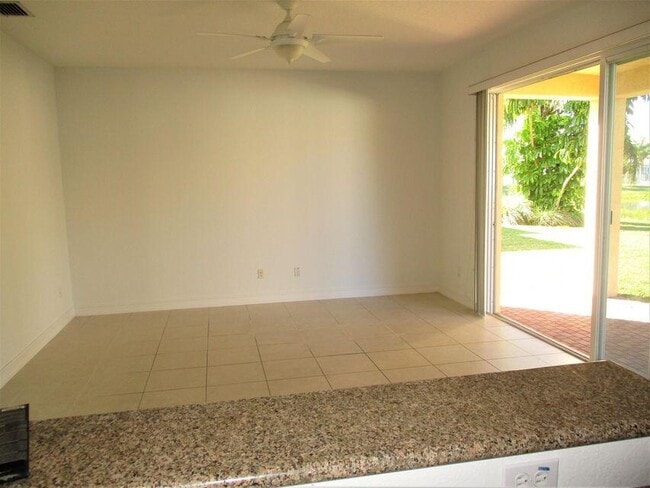 Building Photo - 8887 Chestnut Ridge Way