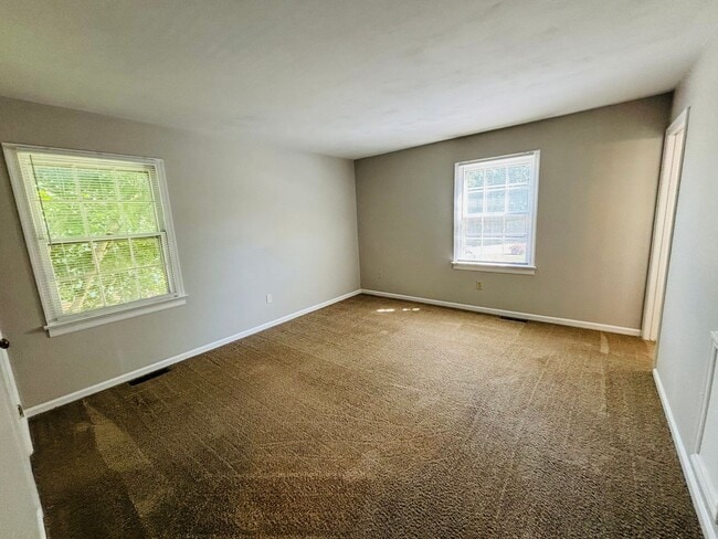 Building Photo - 2712 Wellesley Ct
