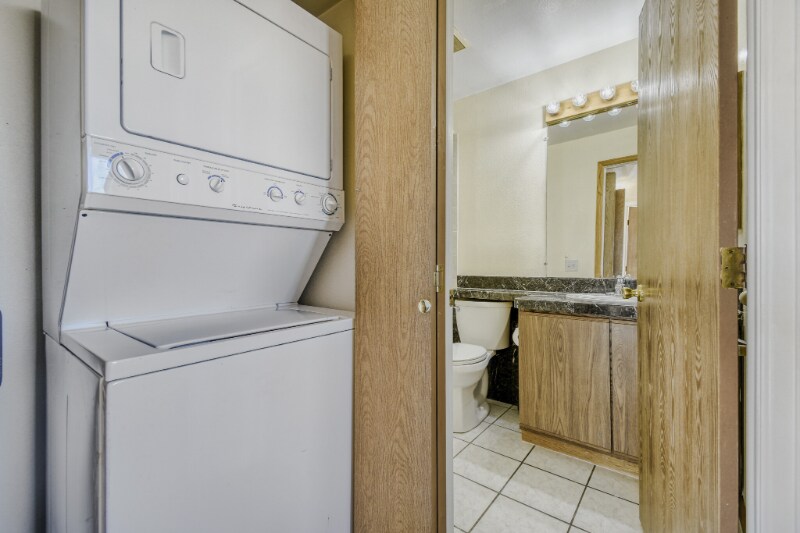 Building Photo - 8813 Colorado Blvd