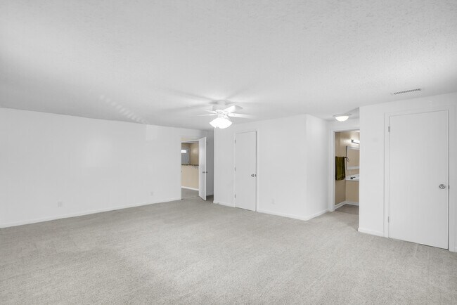 Building Photo - 2222 Bacon Park Dr