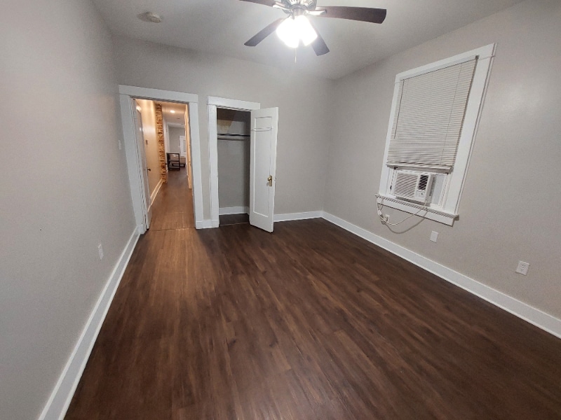 Building Photo - 2413 Painters St