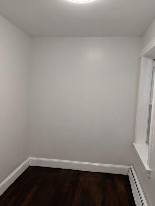 Building Photo - 219 Pacific Ave