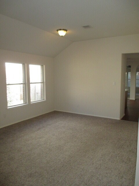 Building Photo - 9401 Bradner Dr