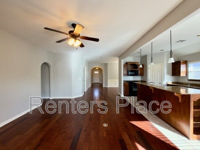 Building Photo - 2012 E 133rd Ct S