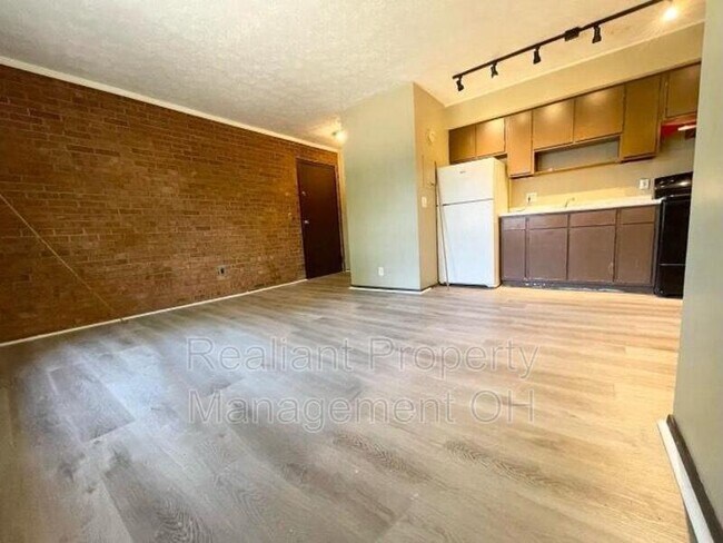Building Photo - 6405 Gracely Dr