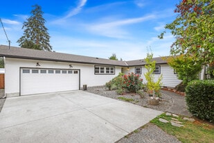 Building Photo - 4232 332nd Ave SE