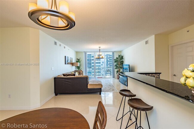 Building Photo - 2080 S Ocean Dr