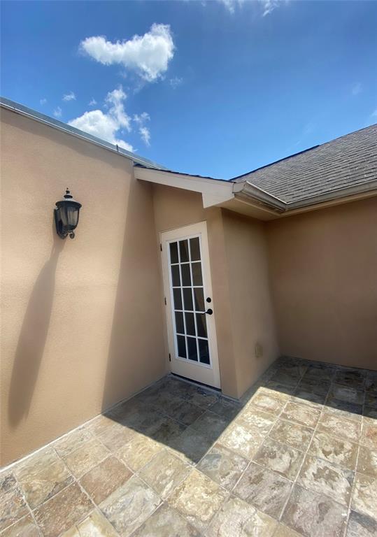 Building Photo - 5615 Winsome Ln