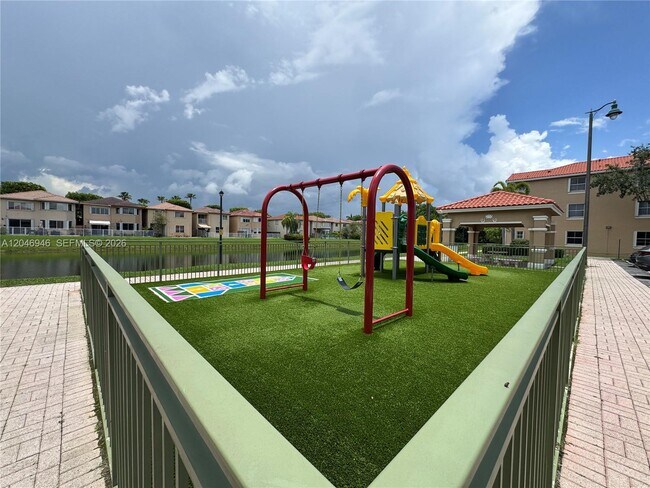 Building Photo - 6360 NW 114th Ave