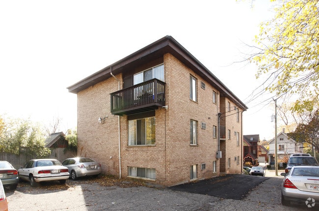 Building Photo - 527 S 4th Ave